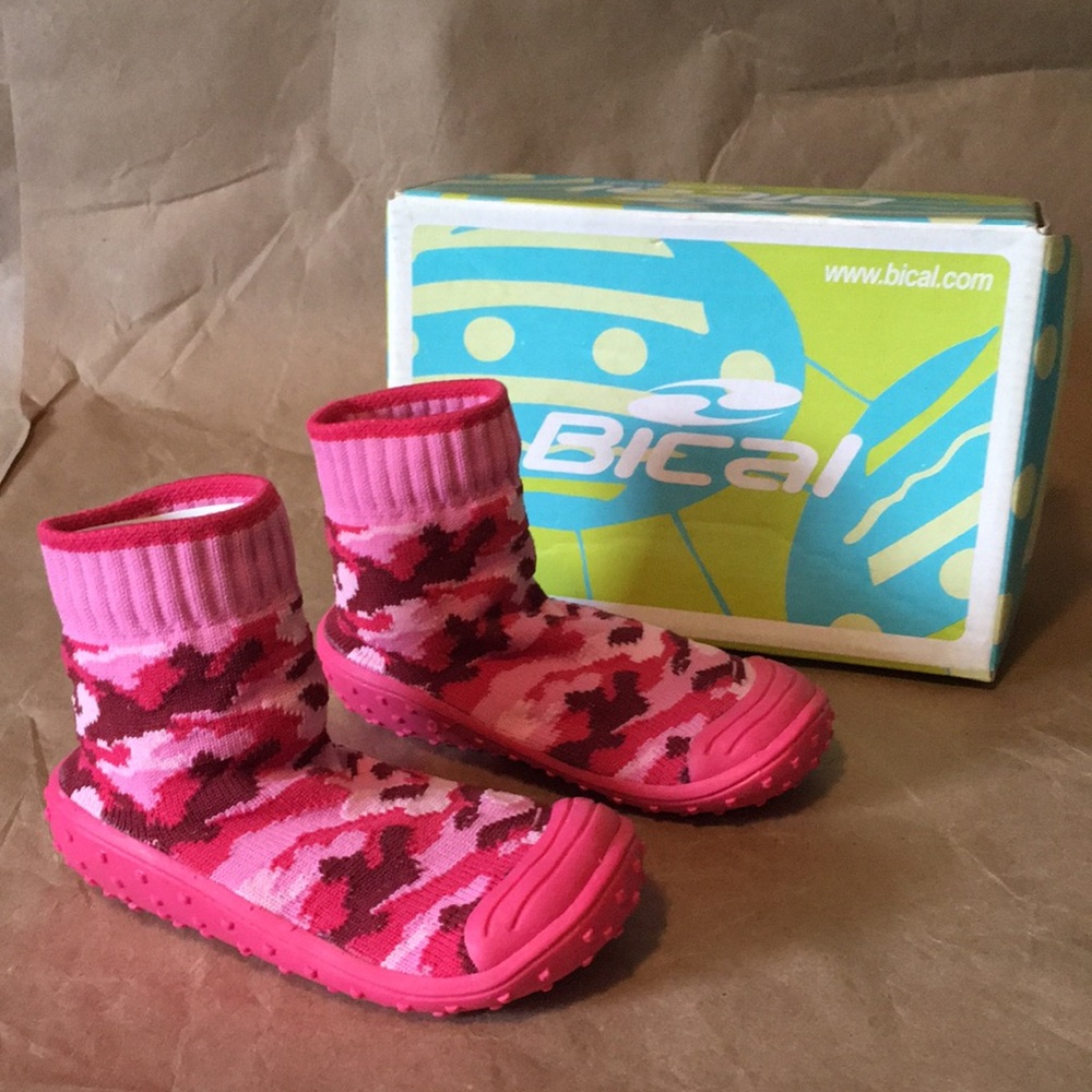 Toddler Sock Shoes - Pink Camo